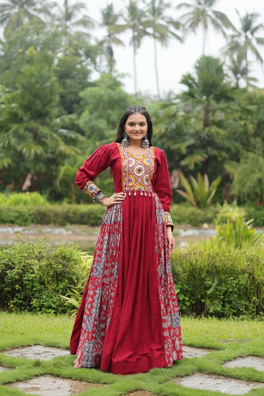 designer navratri dress Black Mirror Work Navratri Chaniya Choli