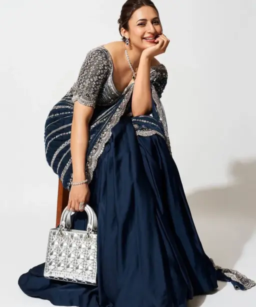 Diyavnka Tripathi Bollywood Actress Wore Saree Lehenga Trending Tv Serial Accress Style Replica