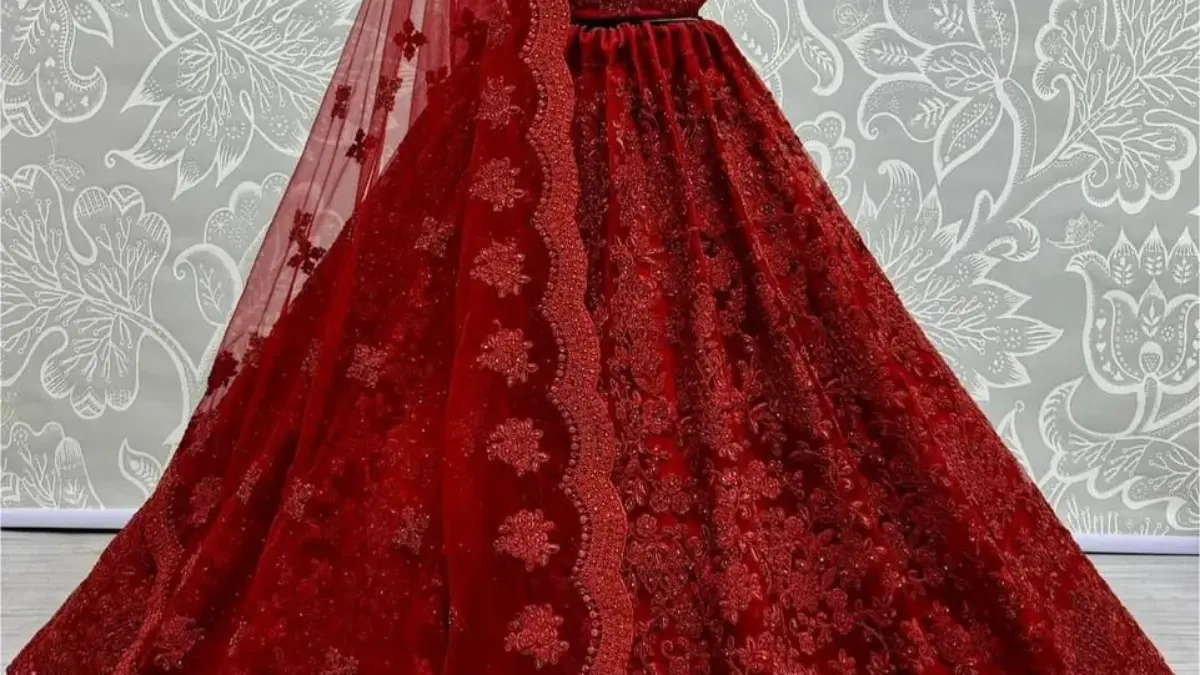 strapless open back dress Noorsaba-Designer Red Bridal Chiffon Long shirt with intricate handwor –  Pakistani Moda main image 1