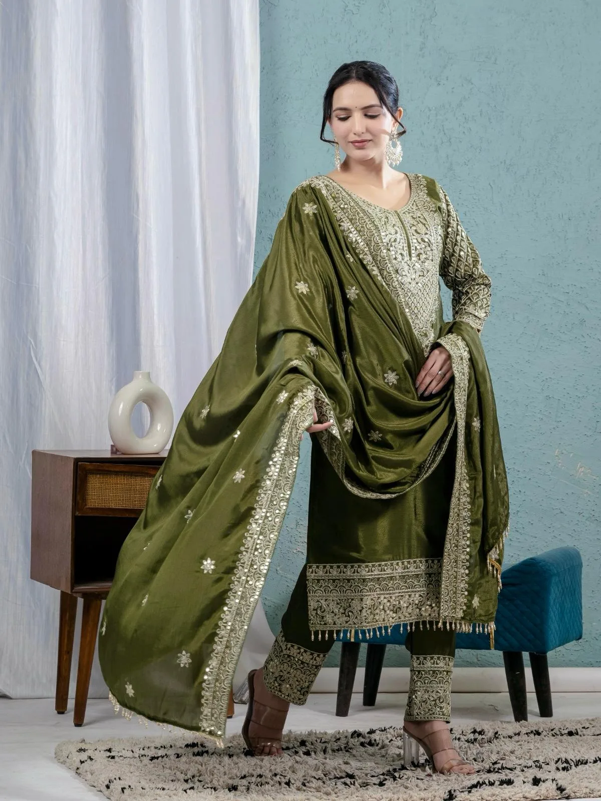 Embellished Green Readymade Pakistani Salwar Kameez - Image 3