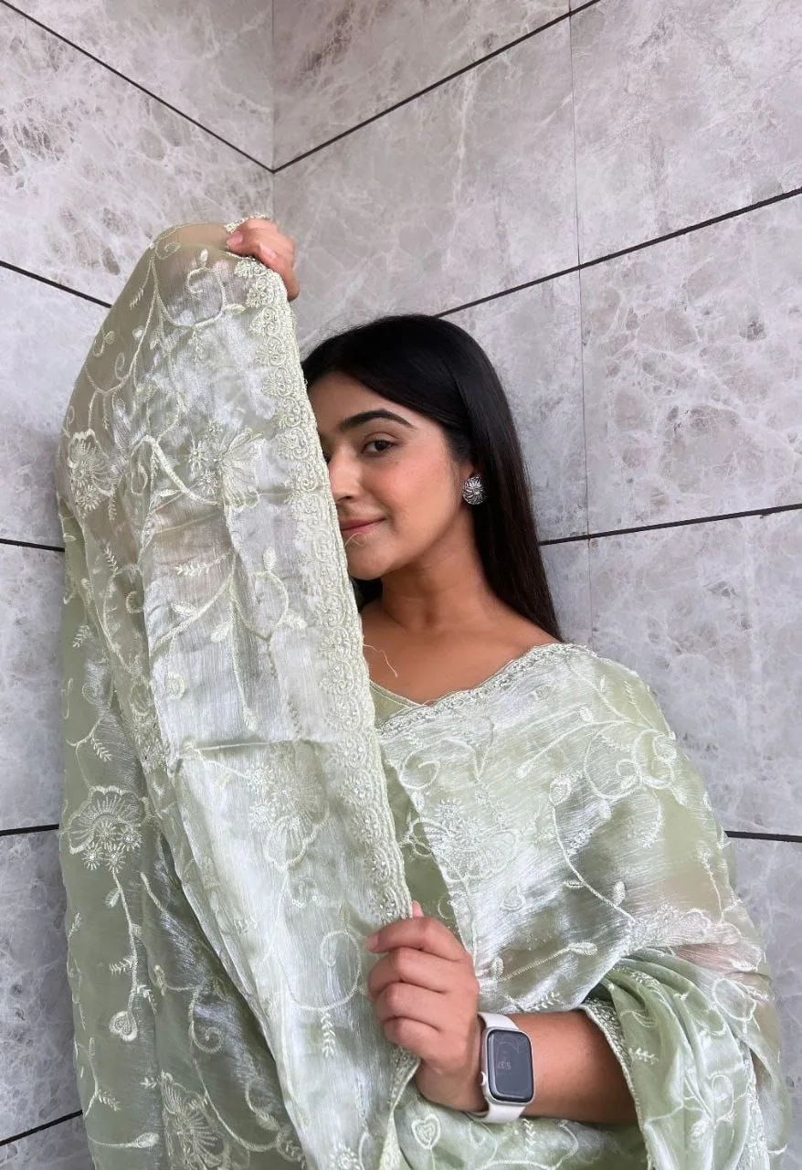 Jarkan Diamond Party Saree For Women - Image 8