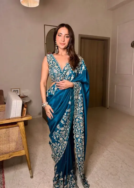 Khusha Kapila Bollywood Saree