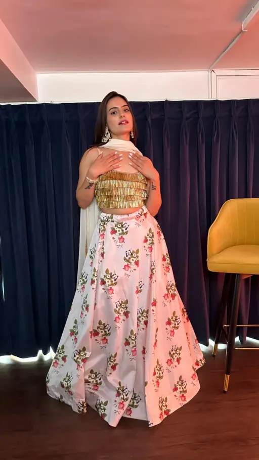 Stylish Wedding Wear Lehenga For Girls