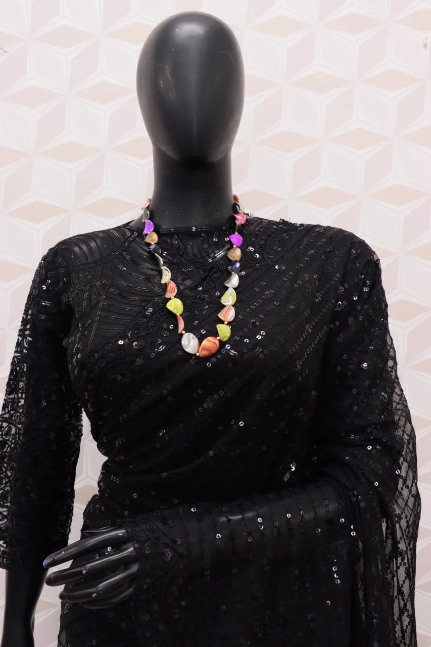 Deepika Padukone Black Saree - Image 2