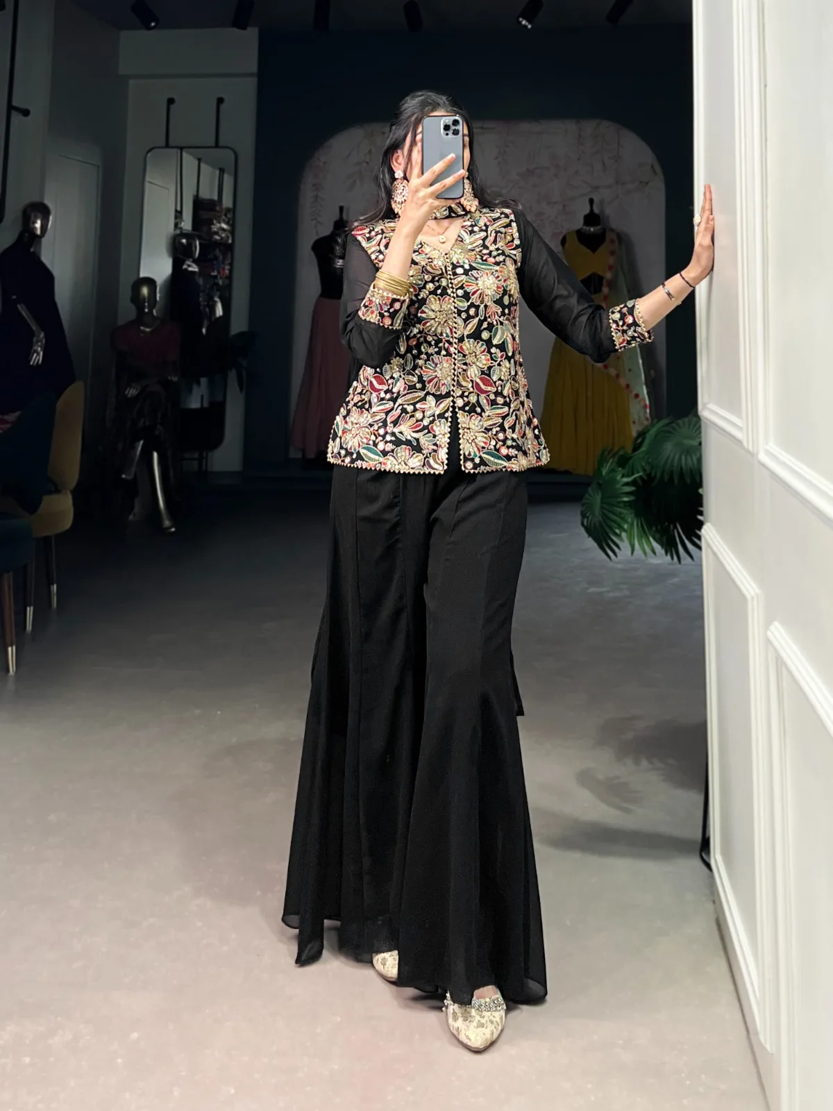 Elegant Black Indo-Western Salwar Suit for Wedding Wear - Image 3