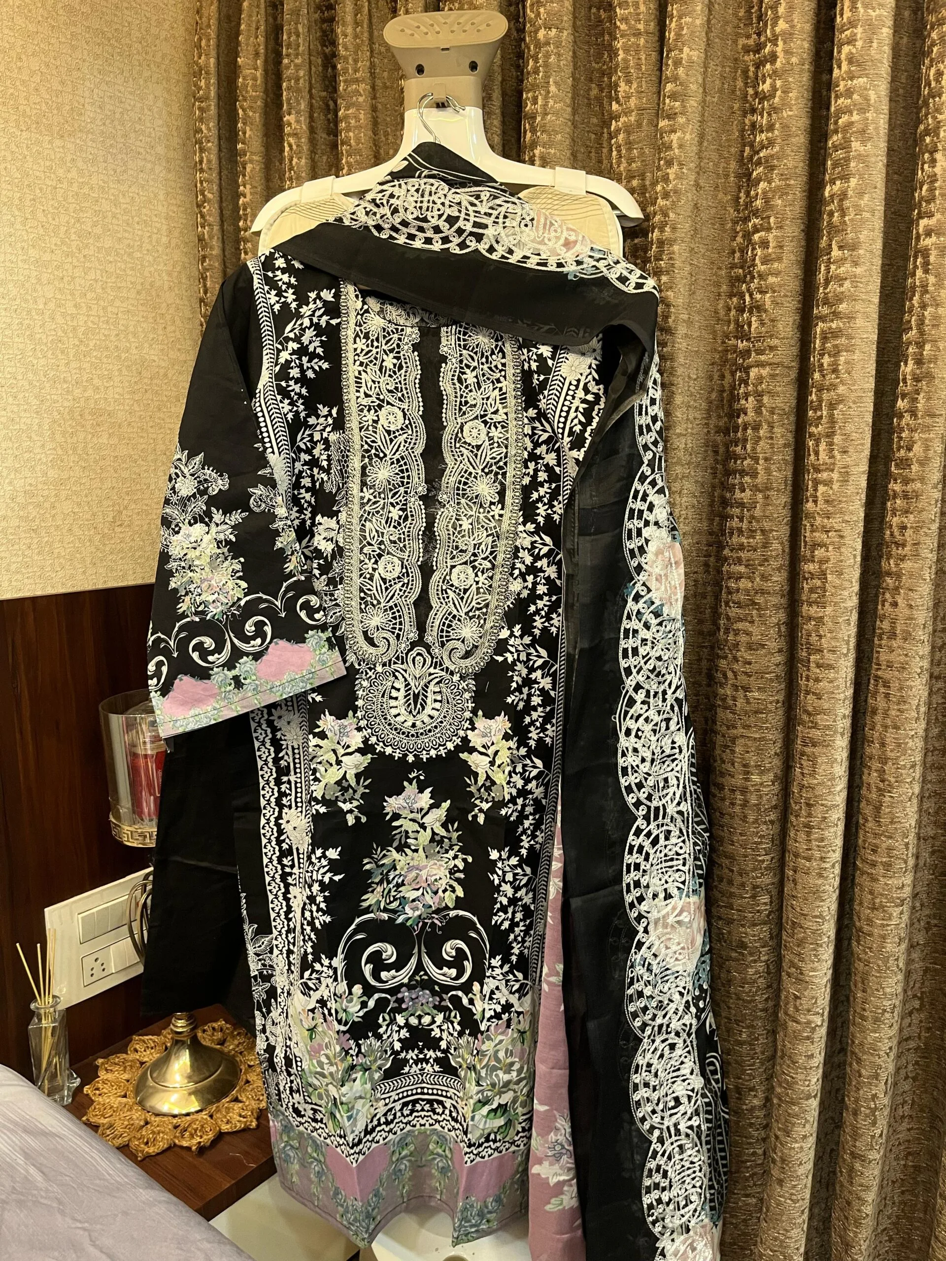 Heavy Embroidery Cotton Pakistani Salwar Suit - Image 5