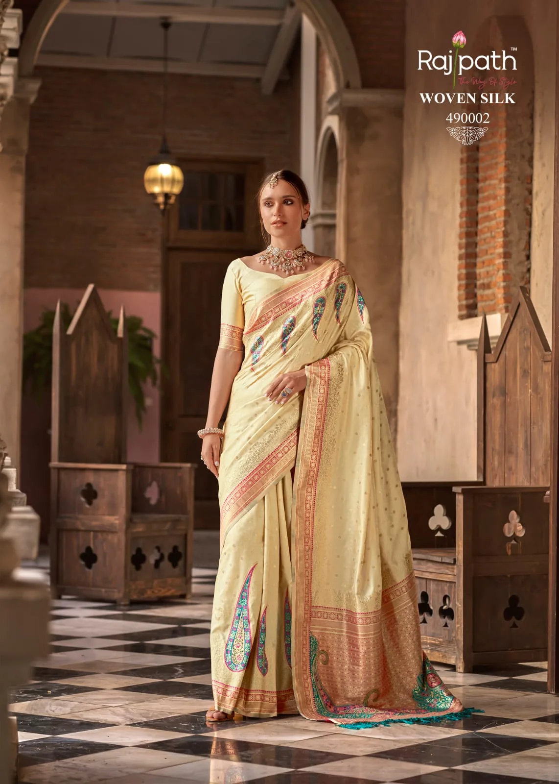 Wedding Wear Soft Silk Saree For Women - Image 4