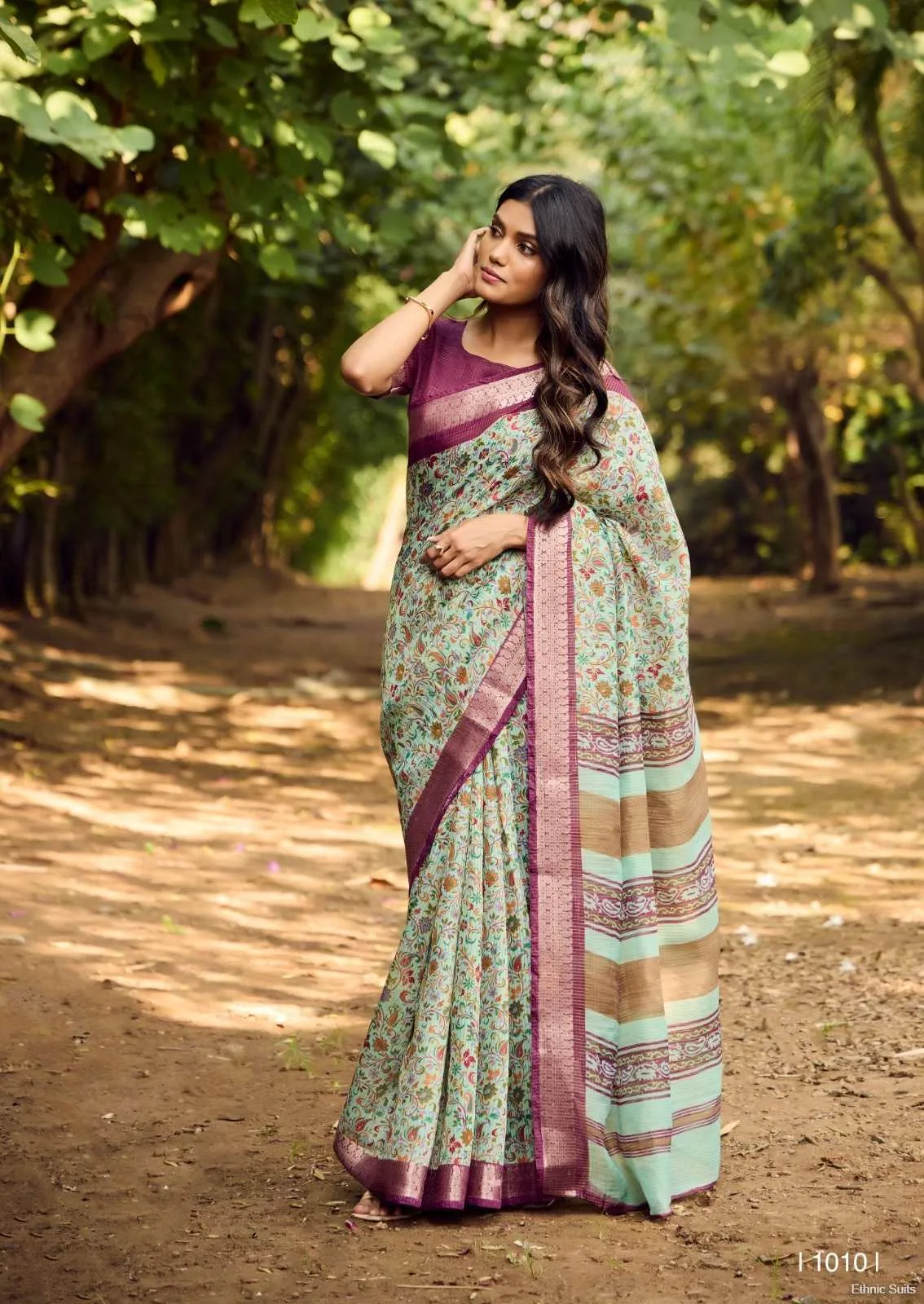 Soft Cotton Printed Saree With Jari Border - Image 2