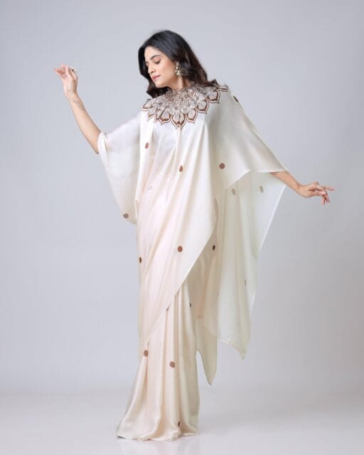 Designer Hand Free Saree With Beautiful Neck Print