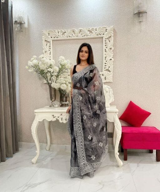 Designer Sprea Print Saree with Border