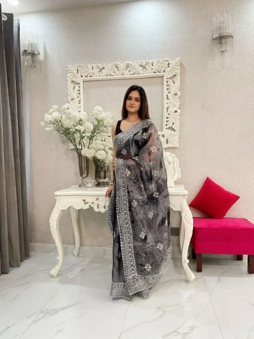 Designer Sprea Print Saree with Border