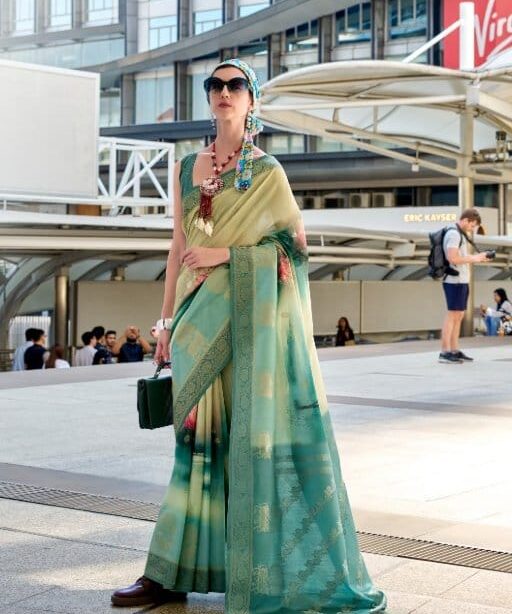 Exclusive Handloom Saree with Flower Print And Cow Weaving