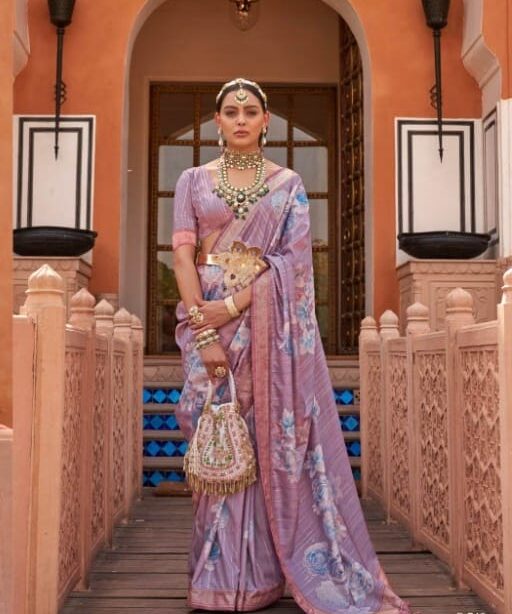 Traditional Silk Saree with Floral Print for Rich Look