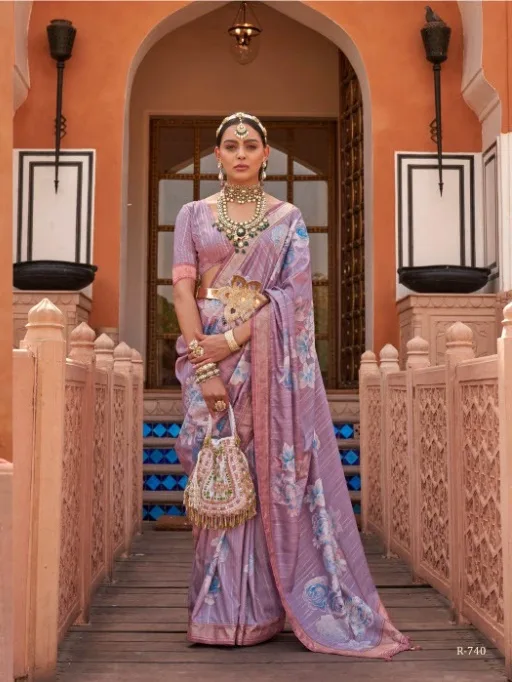 Traditional Silk Saree with Floral Print for Rich Look