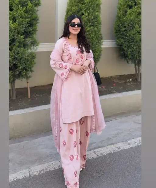 Buy Stylish Baby Pink Farsi Salwar Kameez