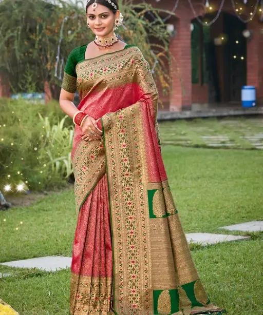 Banarasi Silk Saree with Contrast Pallu for Wedding