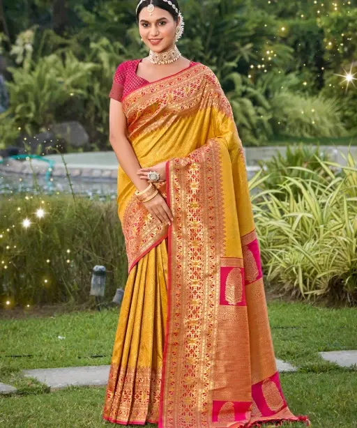 Banarasi Silk Saree with Contrast Pallu for Wedding