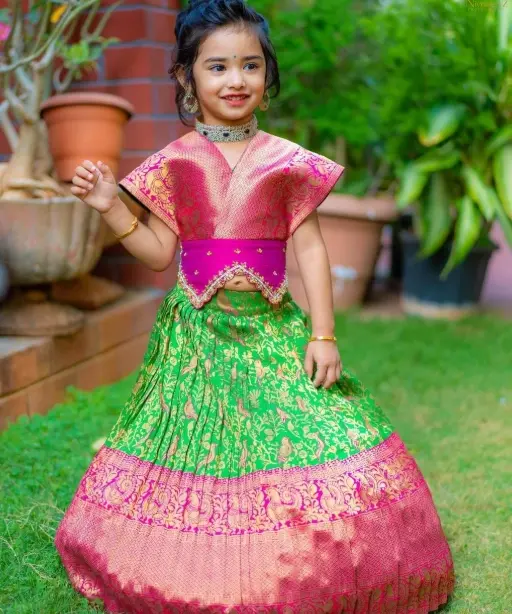 Buy Mom and Daughter Combo Lehenga Choli Set (6)