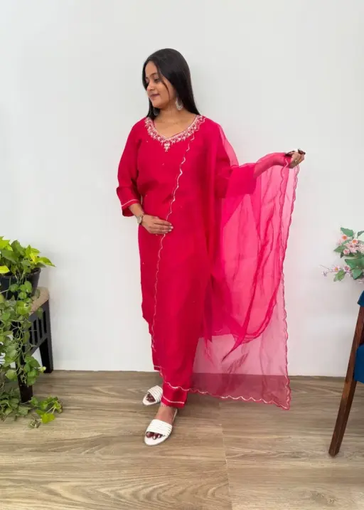 Festive Wear Red Kurti Set