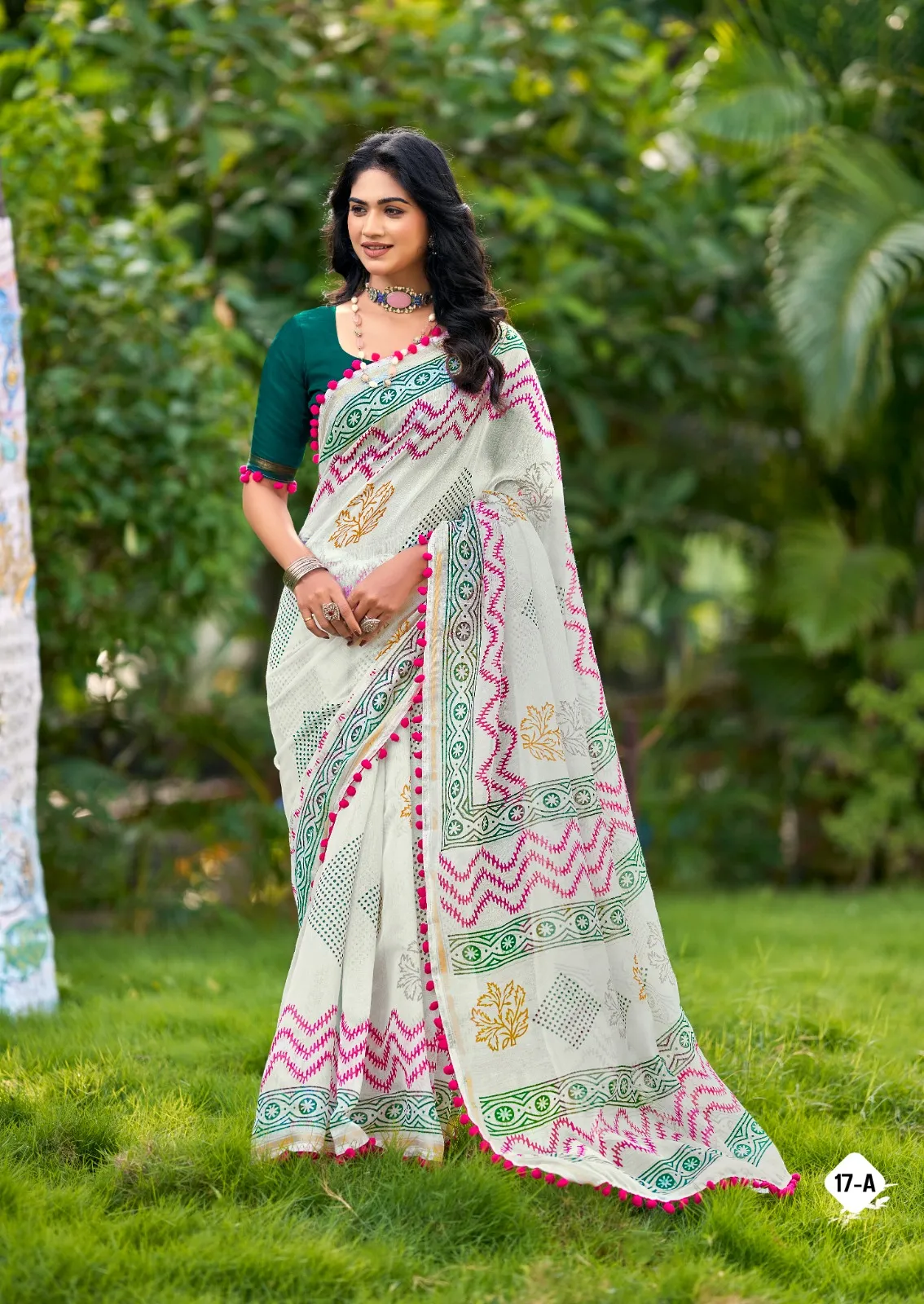 Mul Mul Cotton Saree with Unique Pattern - Image 7