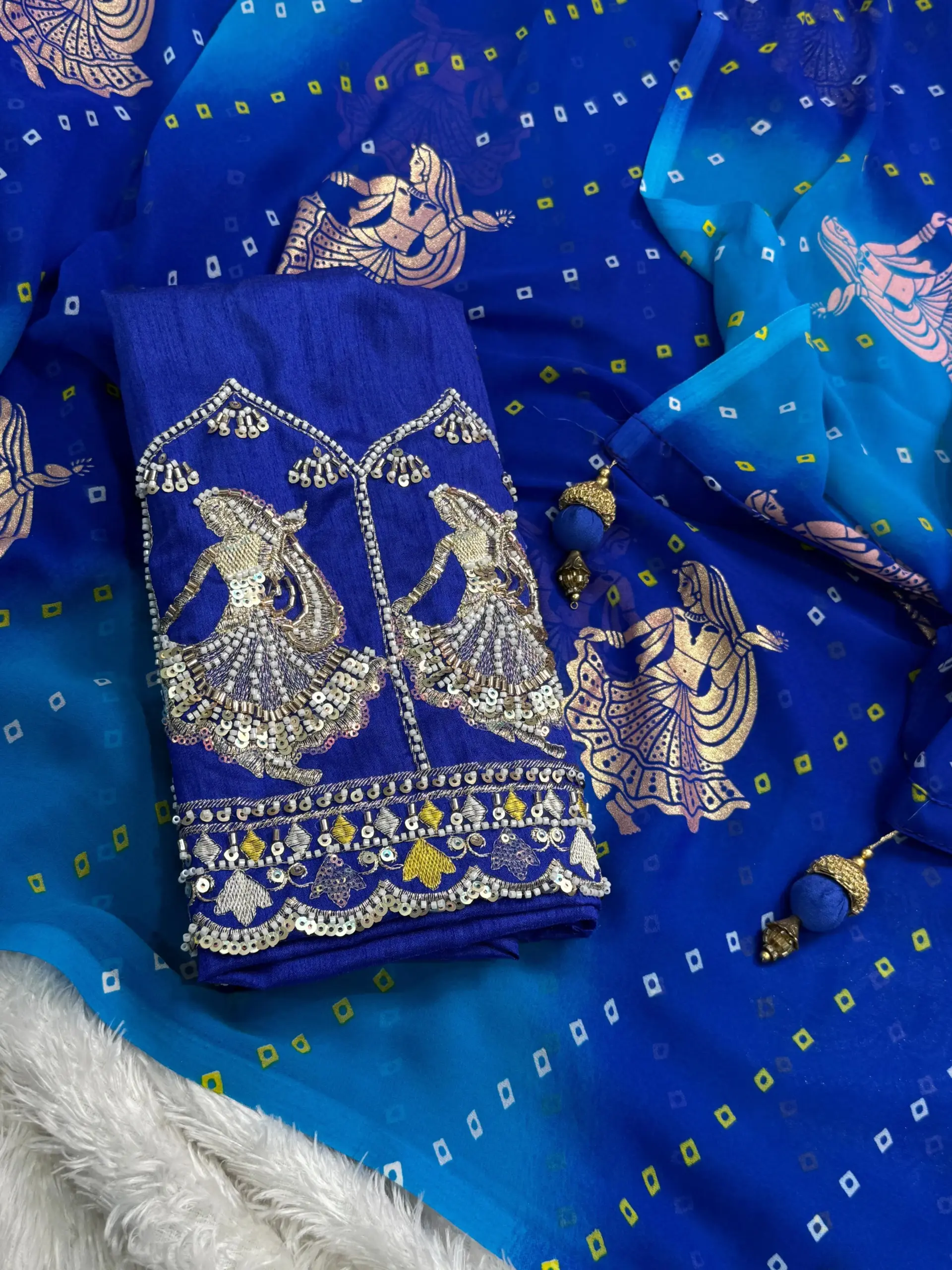 Karwa Chauth Special Bandhani Printed Khatli Work Saree - Image 9