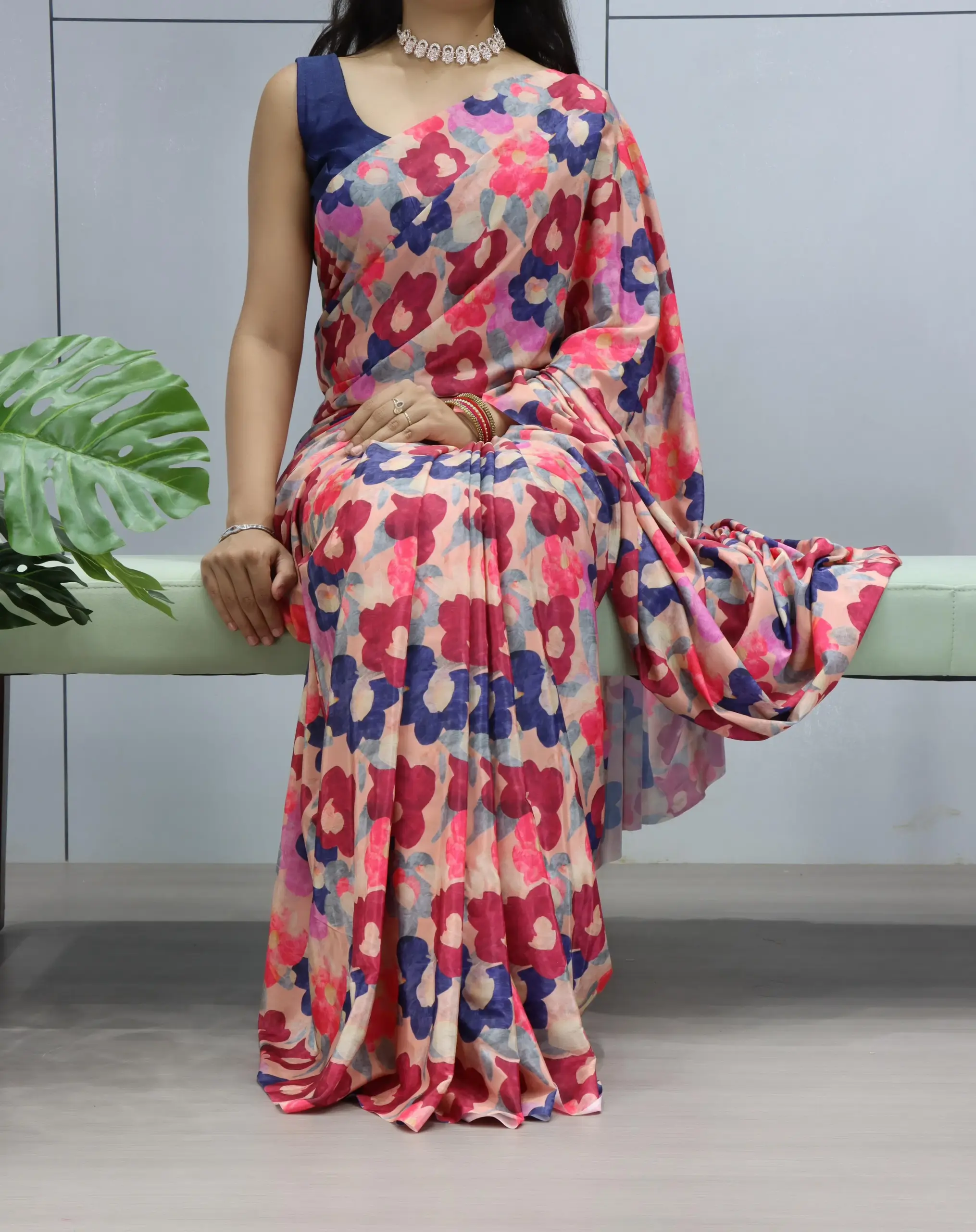 Silk Crape Printed Winter Saree - Image 4