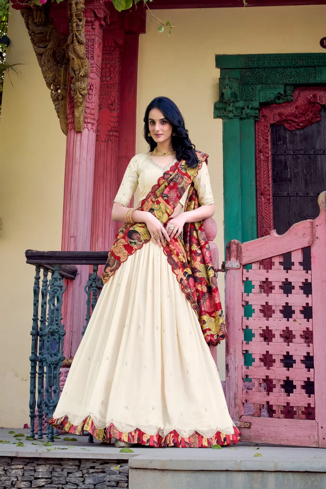 Kalamkari Dupatta with Off White Lehenga
