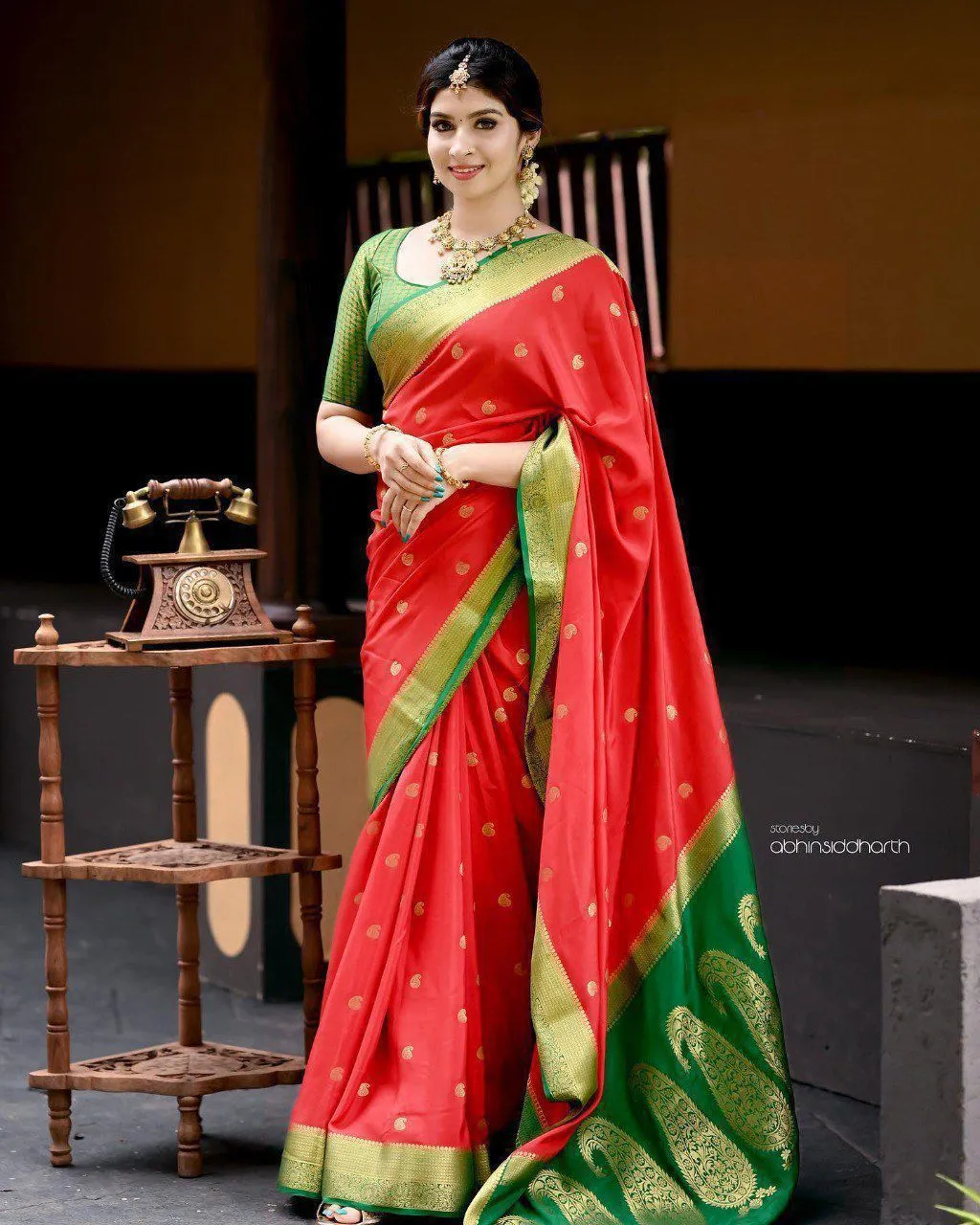 Litchi Silk Saree Under Budget