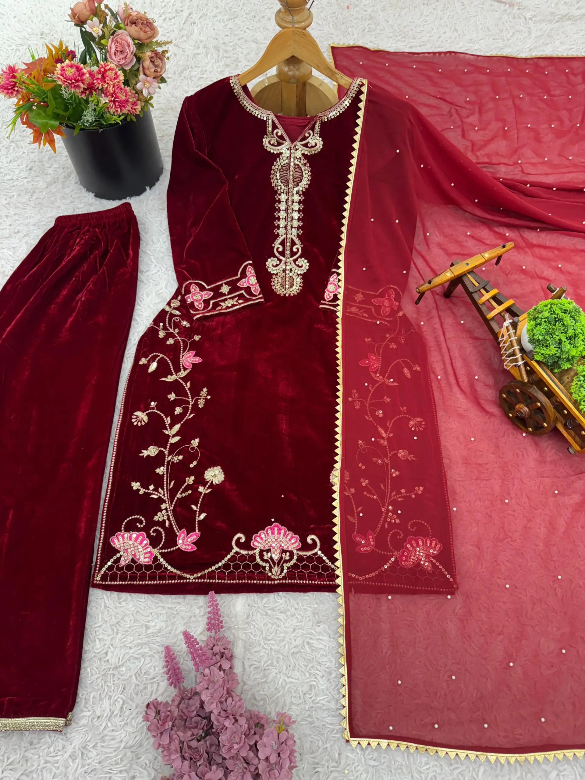 Pakistani Style Red Velvet Plazzo Salwar Set - Image 3
