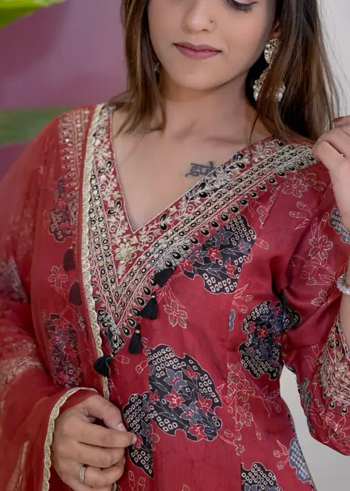 Premium Neck Embroidered 3 Piece Kurti Set Under 1000