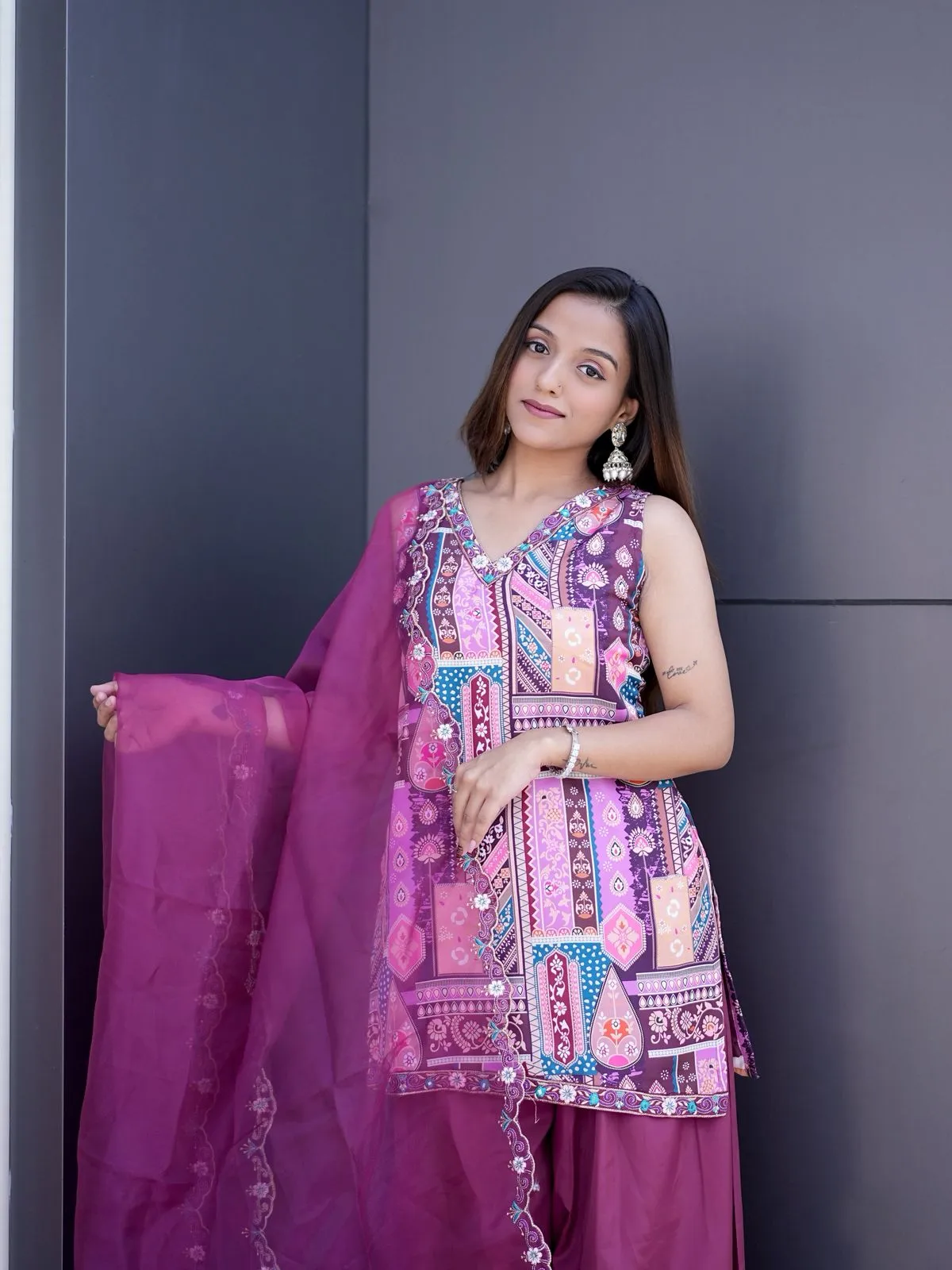 Sleeveless Printed 3 Piece Kurti Set - Image 4