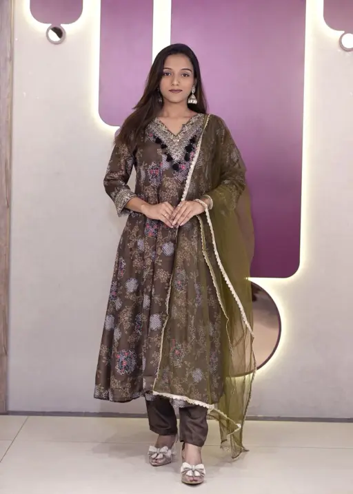 Stylish 3 Piece Kurti Set Design