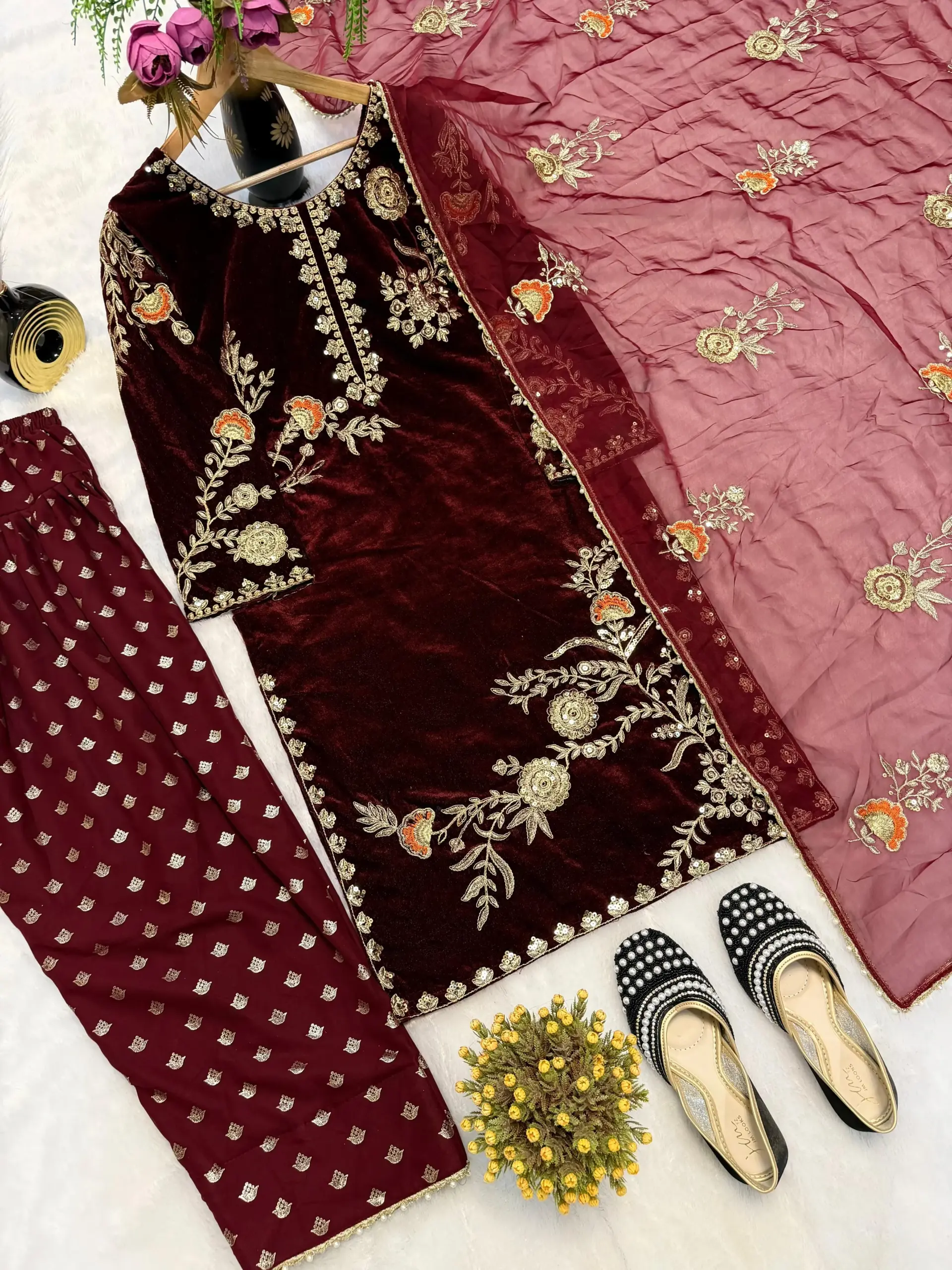 Stylish Velvet Farsi Salwar Suit - Image 3