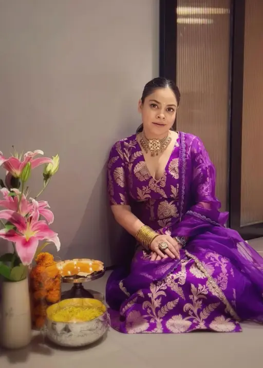 Sumona Chakravarty Inspired Jacquard Silk Suit