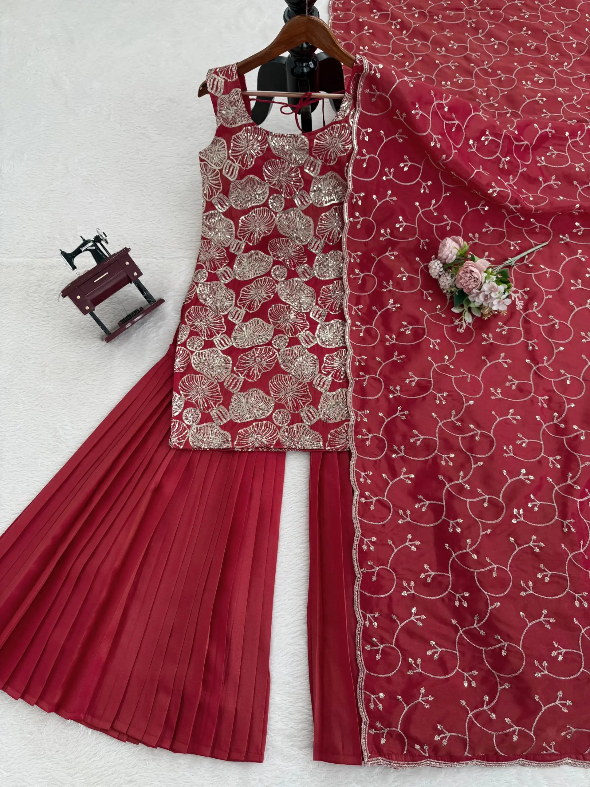 Wedding Special Sleeveless Suit Set - Image 3