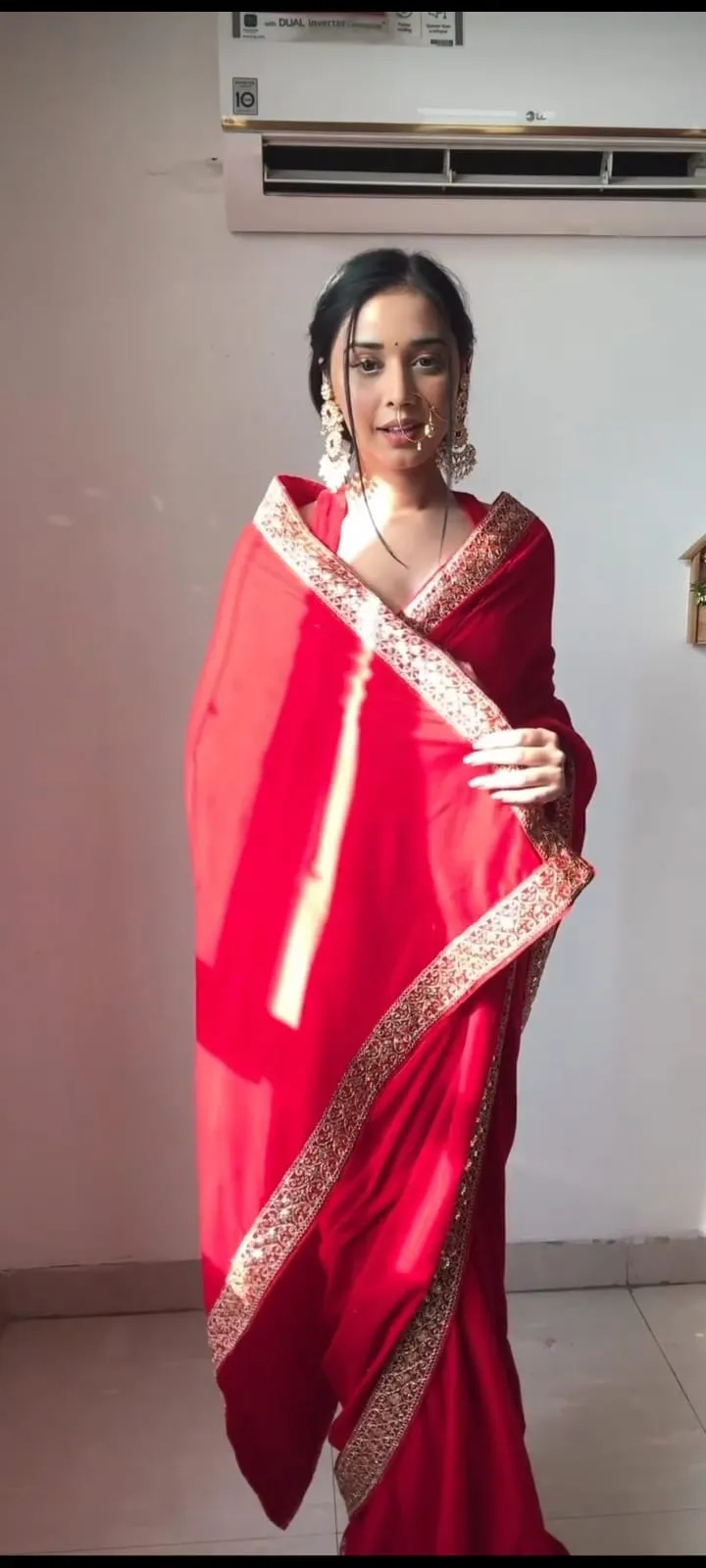 Winter Red Velvet Readymade Saree - Image 3