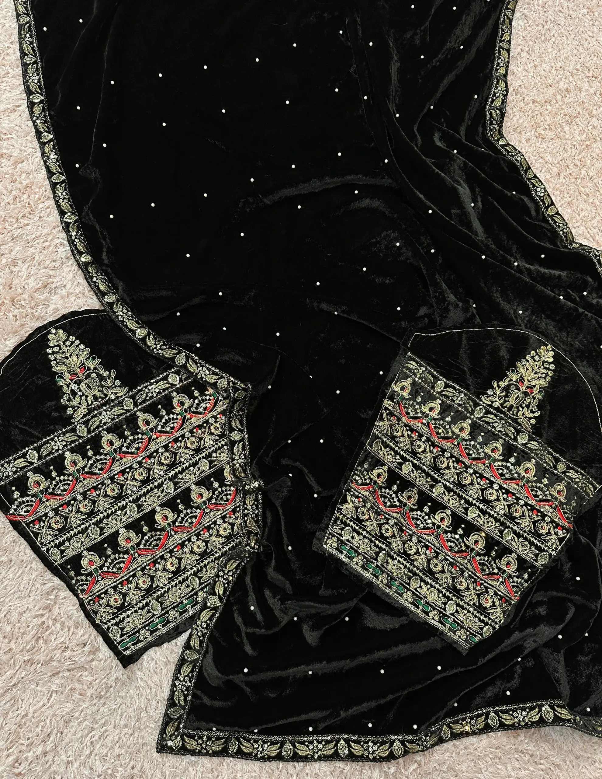 Winter Special Velvet Embroidery Sarees - Image 4