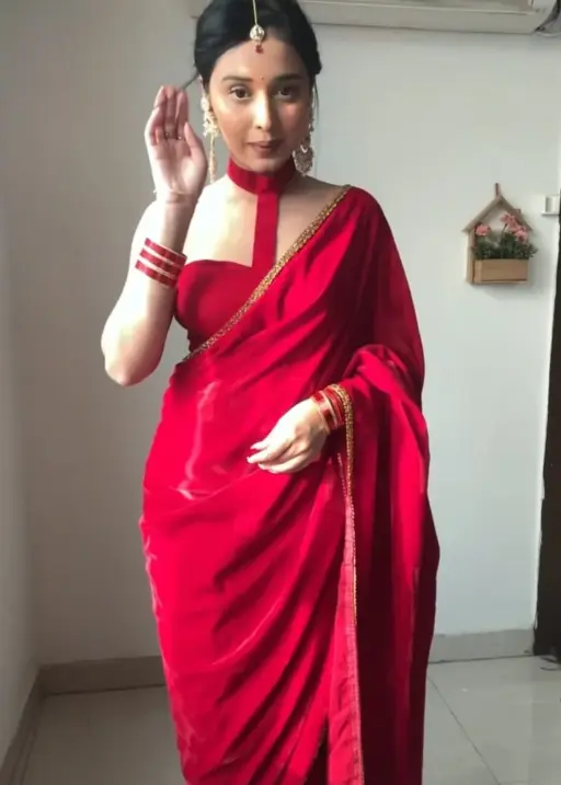 Big Boss Inspired Red Velvet Readymade Saree