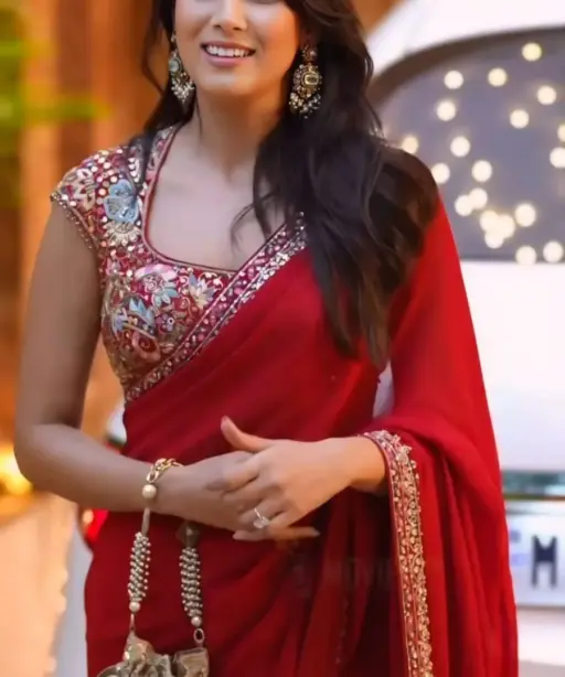 Mira Rajput Inspired Karwa Chauth Saree