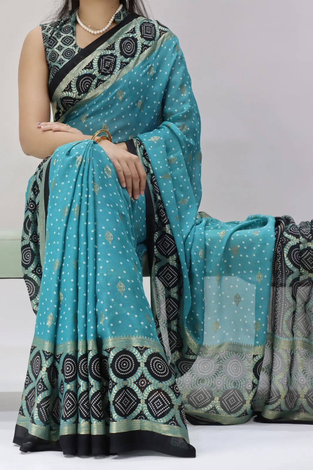 Pastel Color Bandhni Printed Saree Under Budget - Image 2