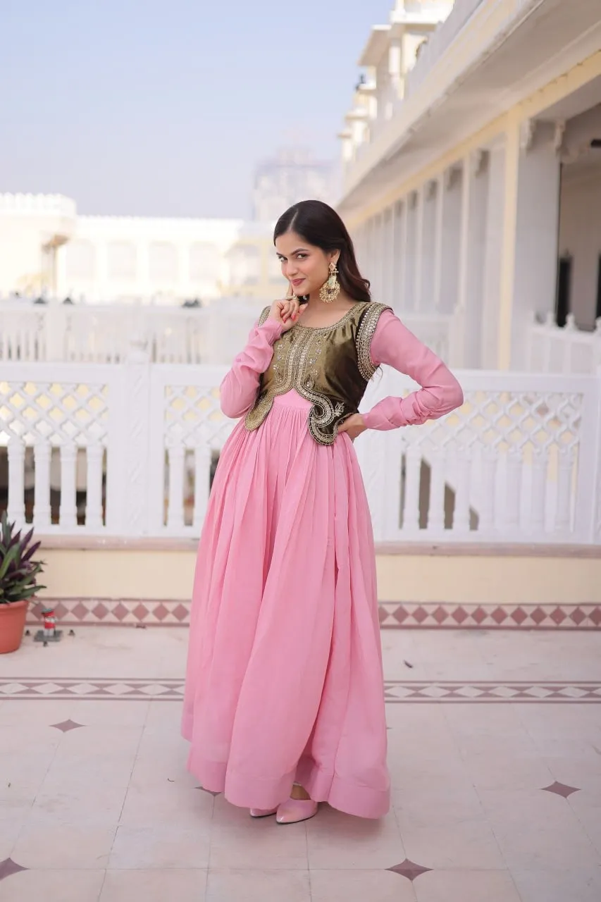 Baby Pink Gown with Jacket Design - Image 2