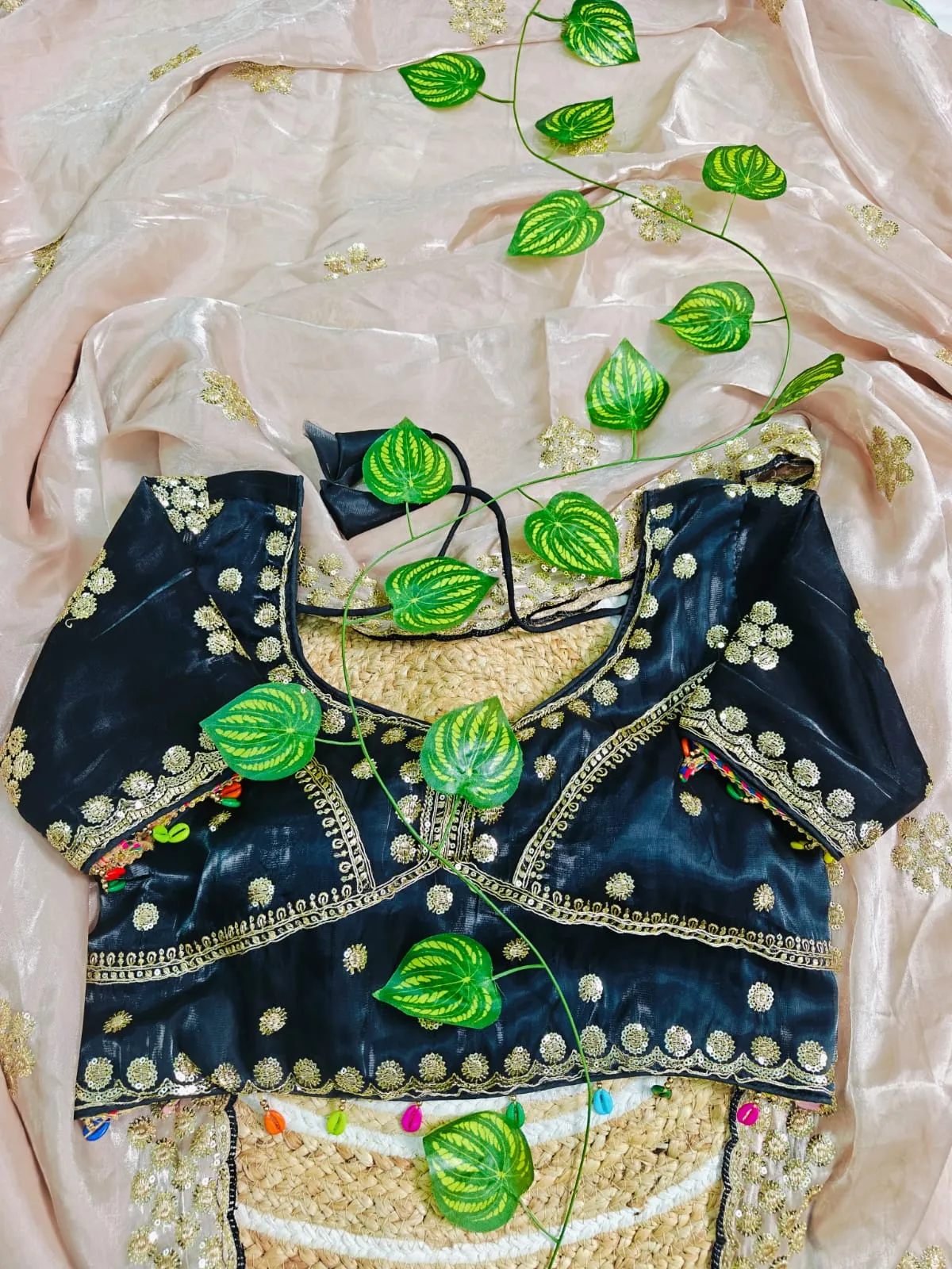 Creme Embroidery Saree with Readymade Contrast Blouse - Image 2