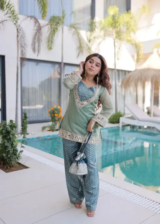 Festive Wear Mirror Co ord Set with Batwa