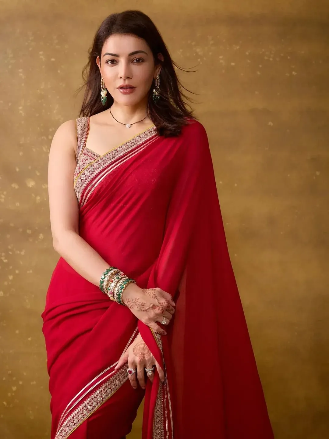 Kajal Aggarwal Inspired Red Saree - Image 4