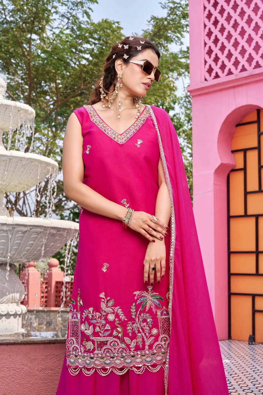 Rani Color Reception Special Beads Work Kurti Set - Image 4