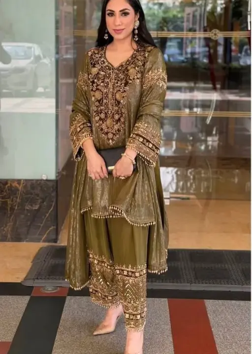 Trending Readymade Embroidery Pakistani Dress for Ramzan Eid