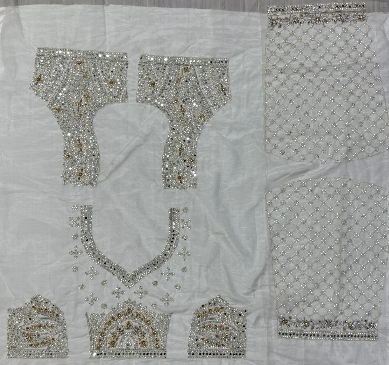 Baby Pink Border Saree for Pooja - Image 12