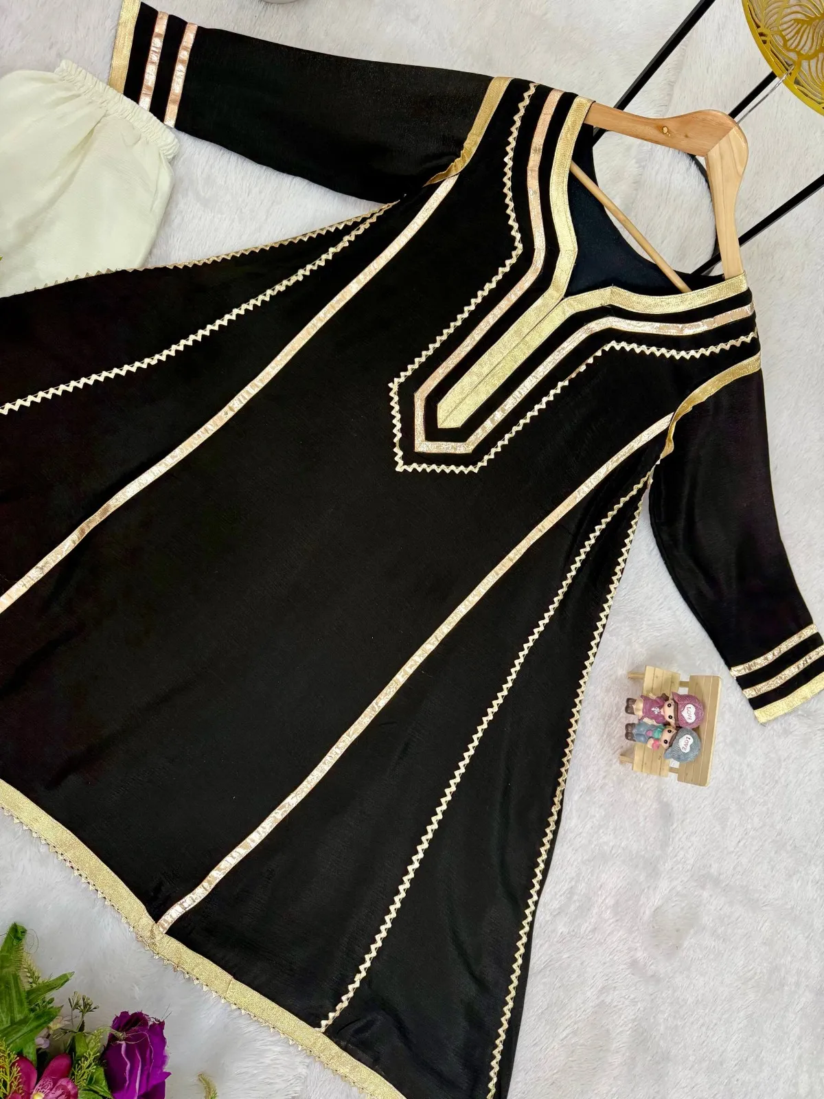 Bollywood Inspired Airport Co ord Set Black - Image 2