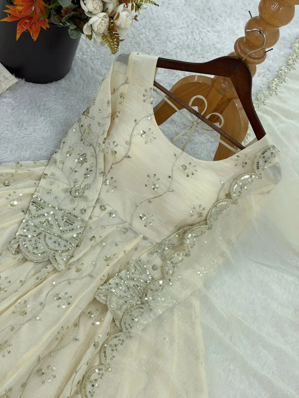 Creme Anarkali Dress for Ramzan Eid - Image 2