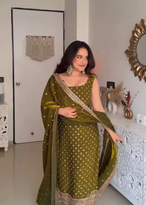 Mehendi Color Sleeveless Kurti for Mehendi night